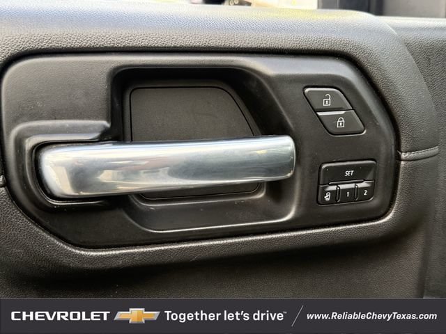 Used 2021 Chevrolet Silverado 2500 LTZ w/ LTZ Convenience Package AWD/4WD image 30