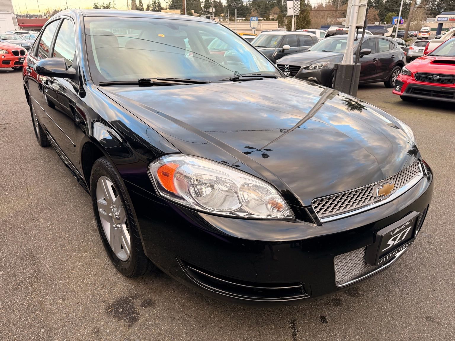 Used 2016 Chevrolet Impala LT FWD image 4