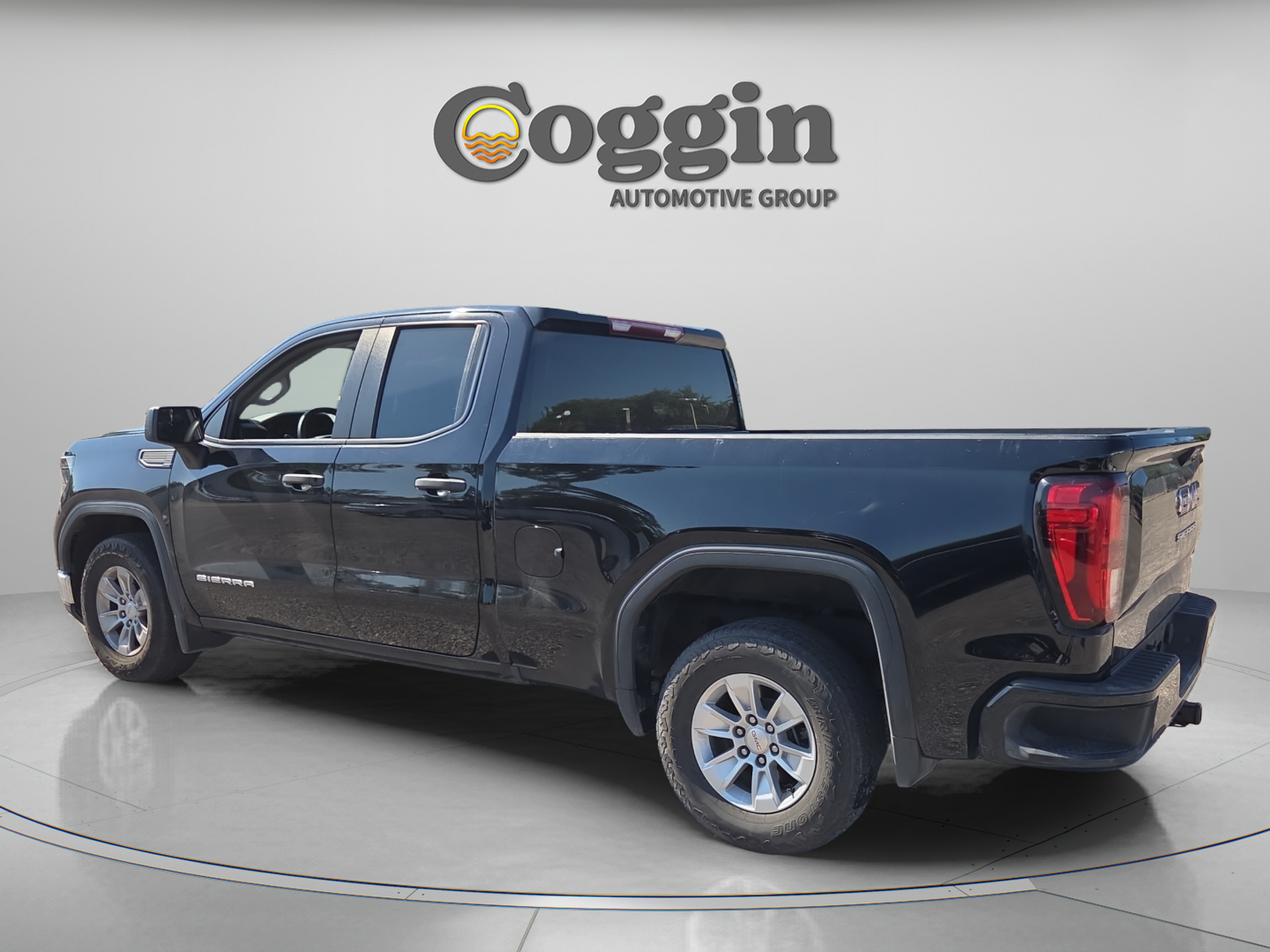 Used 2023 GMC Sierra 1500 Pro w/ Pro Value Package RWD image 3