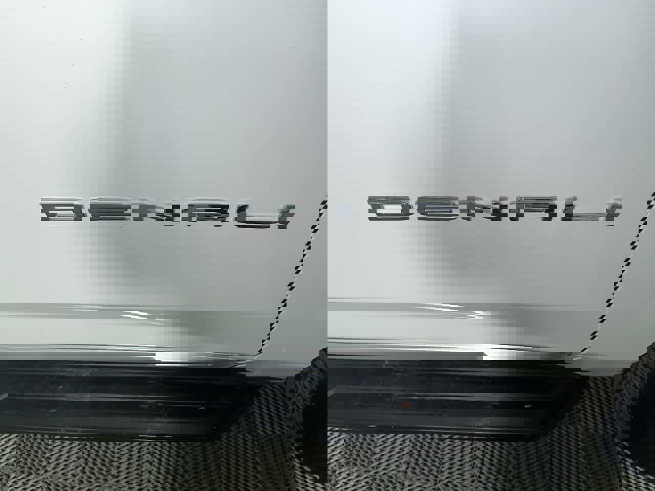 Used 2024 GMC Yukon Denali image 11