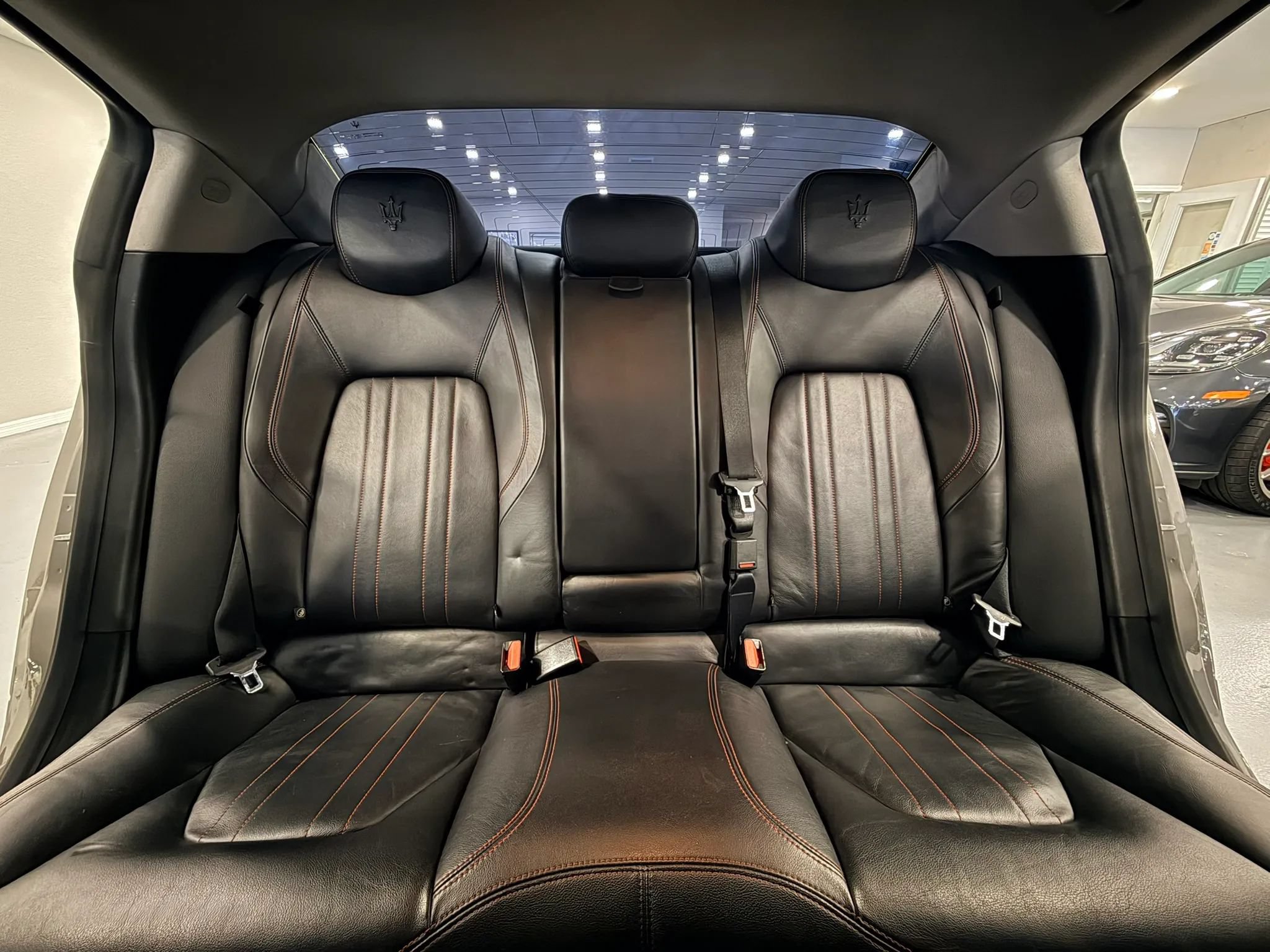 Used 2016 Maserati Ghibli RWD image 20