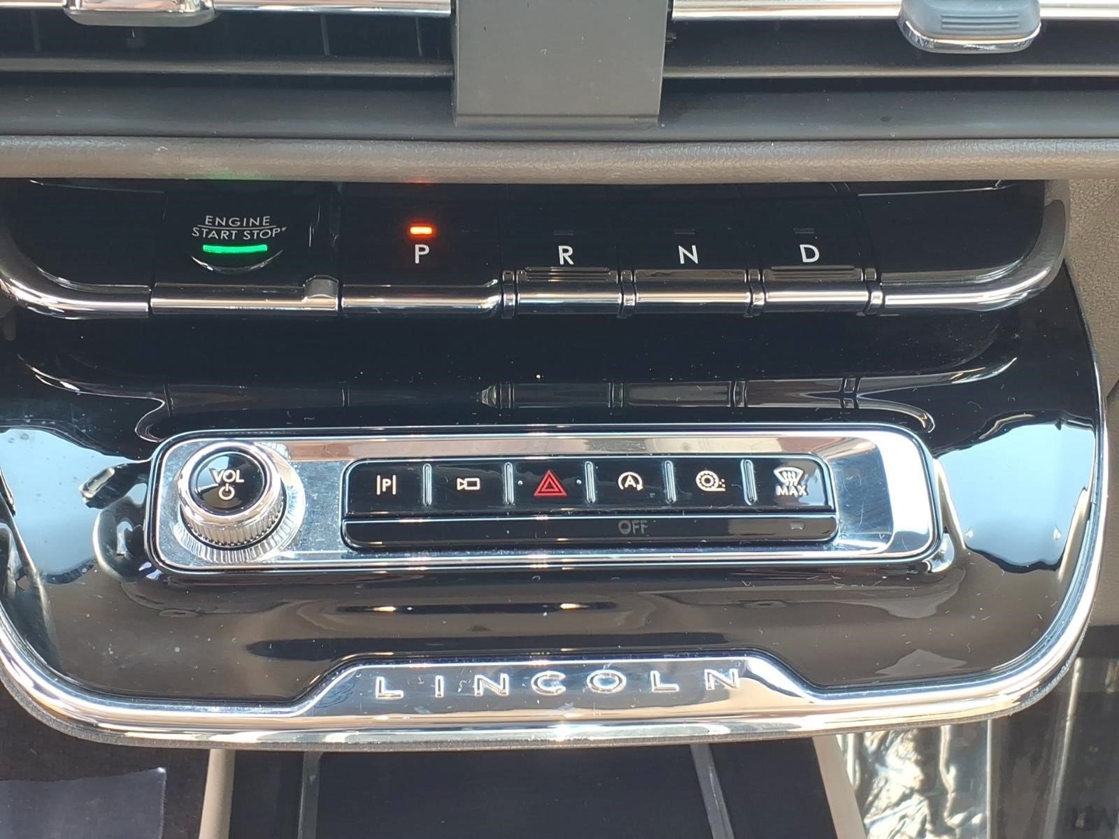 Certified 2023 Lincoln Corsair AWD image 9