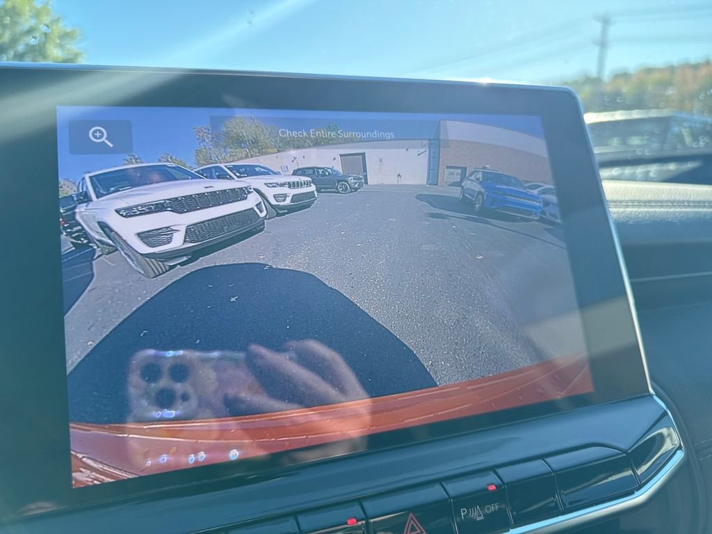 New 2026 Jeep Compass Limited image 18