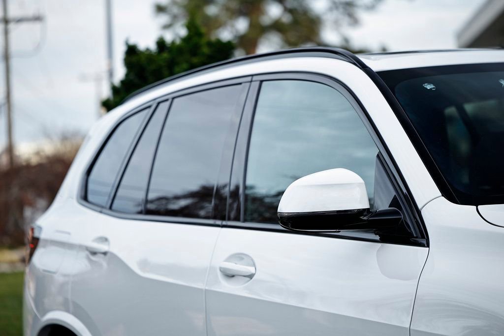 New 2026 BMW X5 xDrive40i w/ M Sport Package image 3