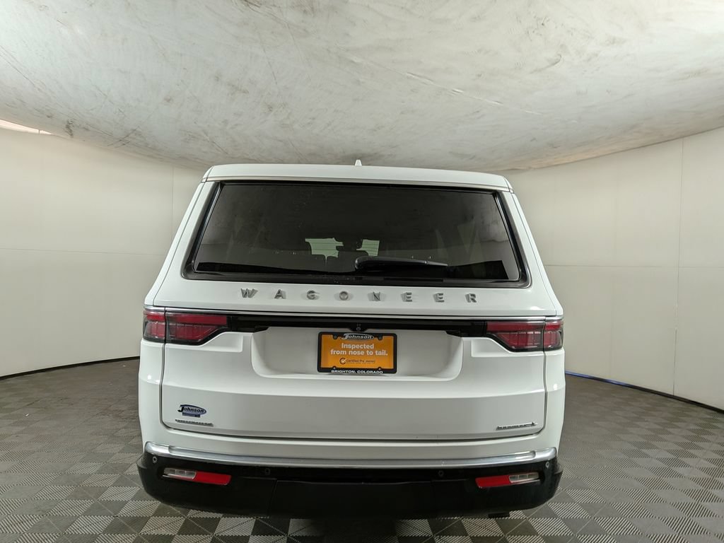 Certified 2023 Jeep Wagoneer L Series III w/ Premium Group I AWD/4WD image 9