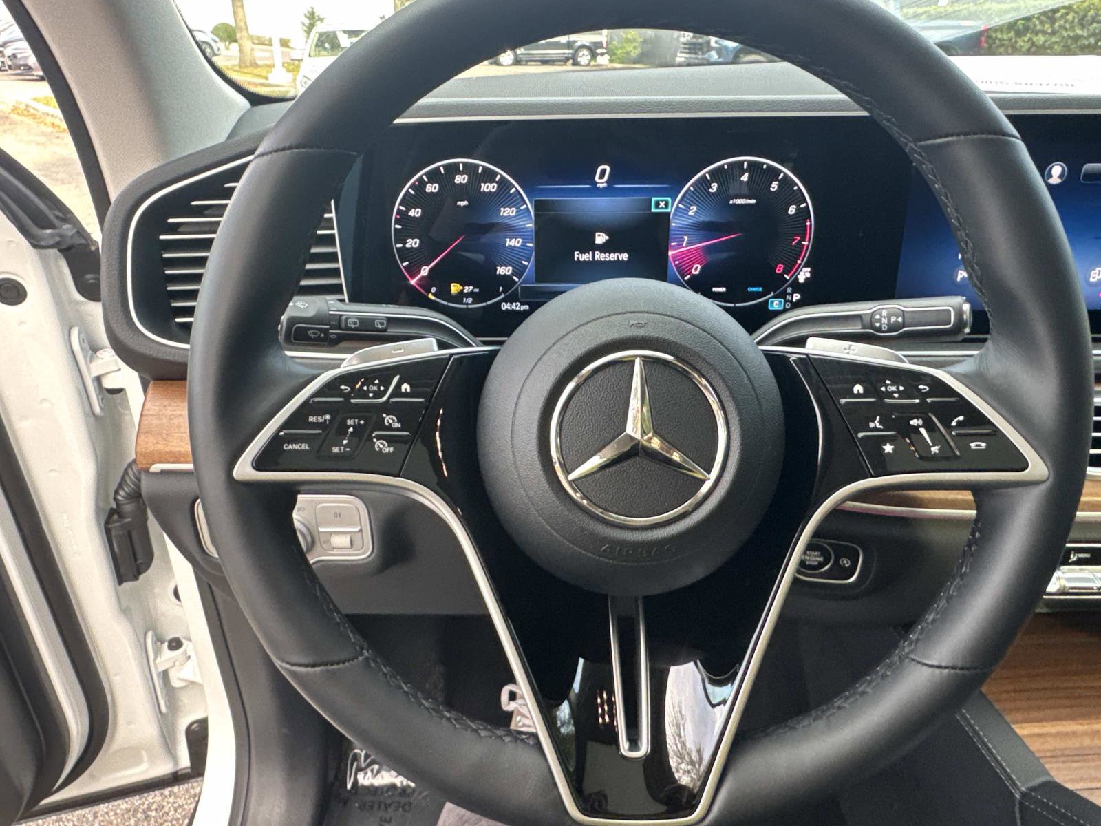 Certified 2025 Mercedes-Benz GLE 350 4MATIC image 28