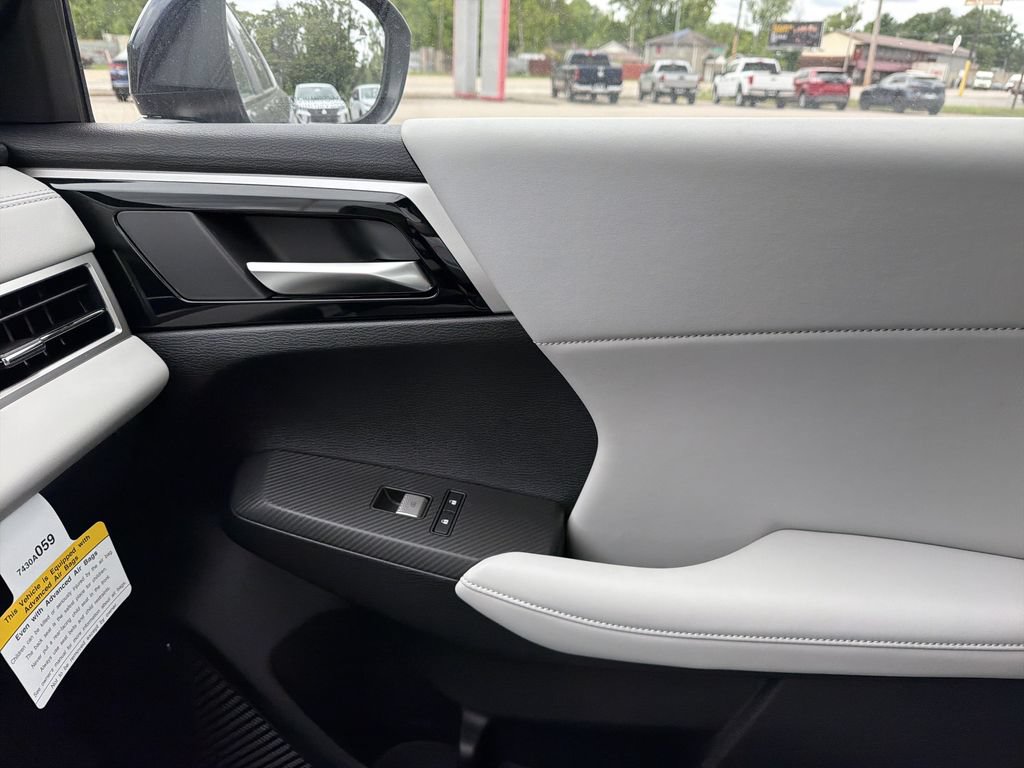 New 2026 Mitsubishi Outlander SE AWD/4WD image 24