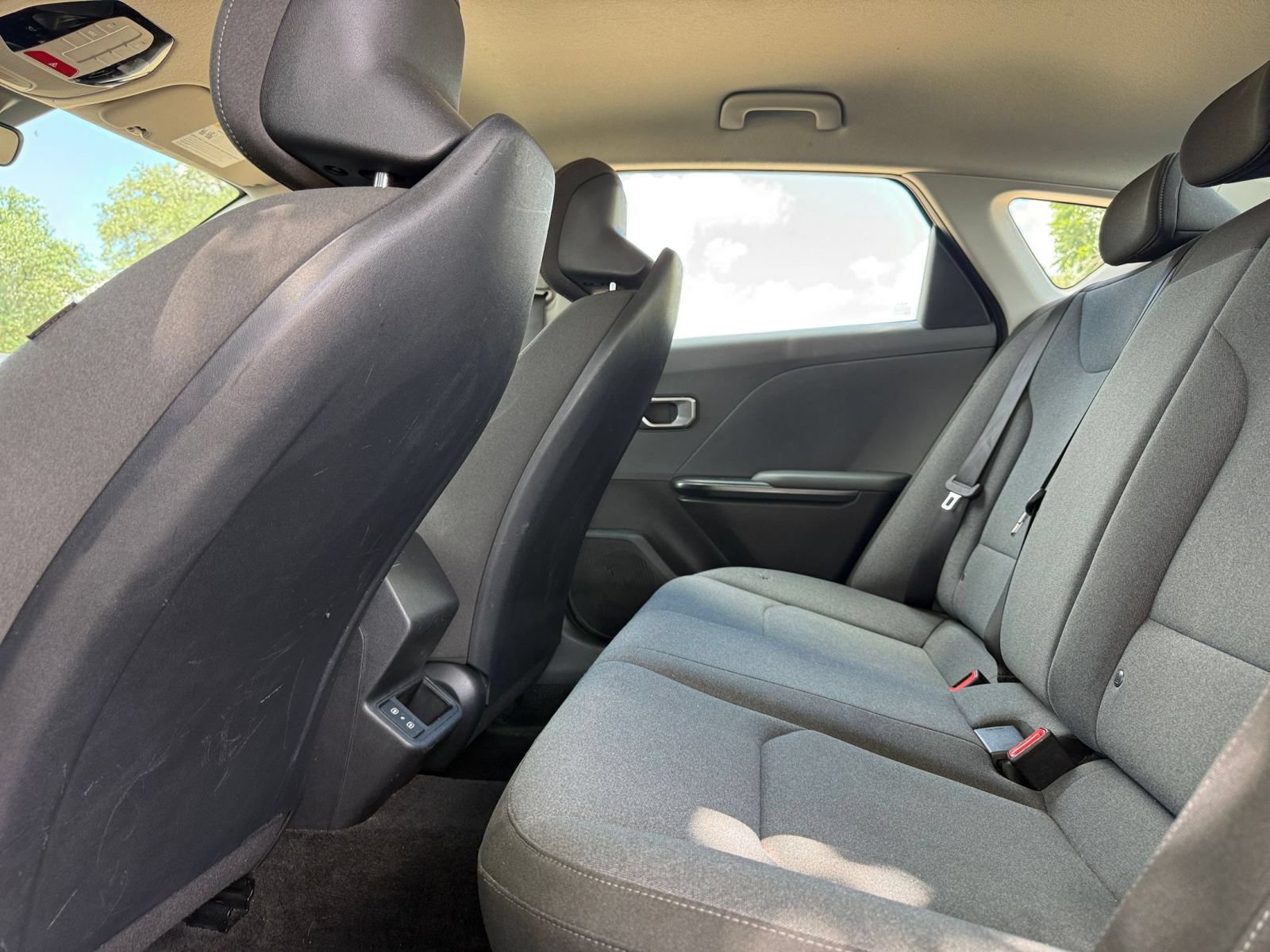 Used 2025 Kia K4 FWD image 28