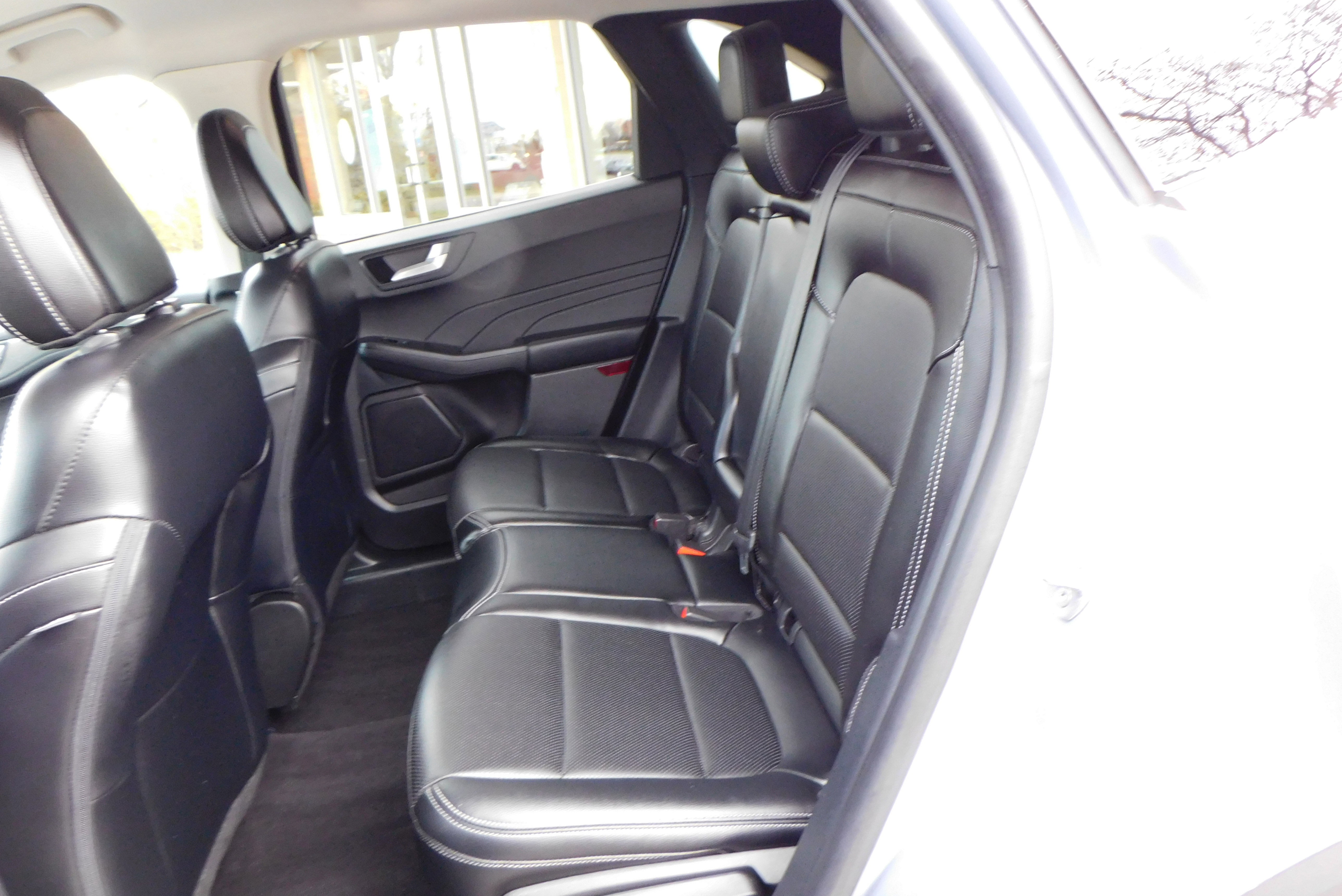 Used 2022 Ford Escape Titanium image 33