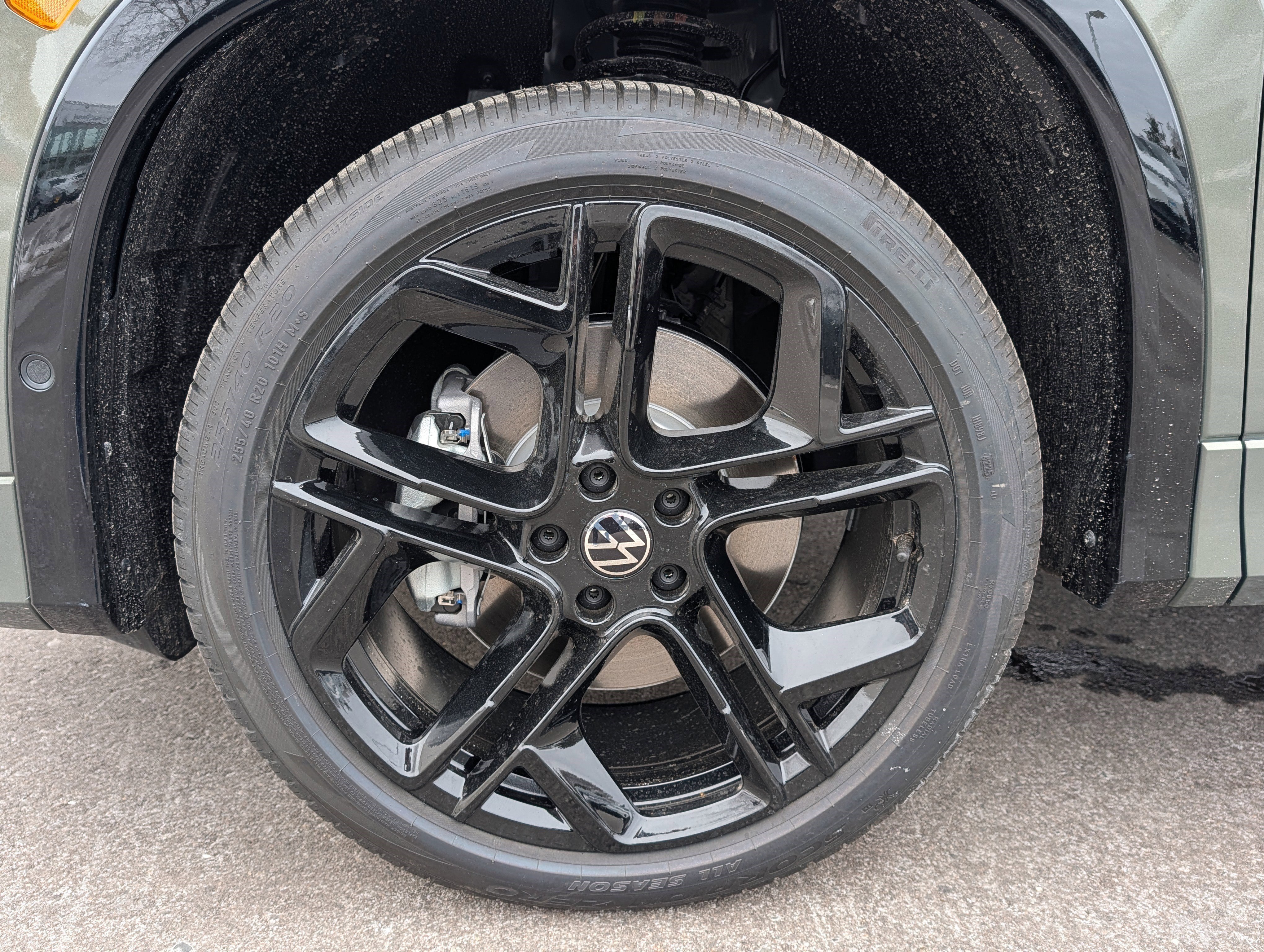 New 2026 Volkswagen Tiguan SE R-Line image 5