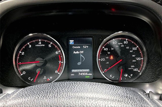 Used 2016 Toyota RAV4 SE image 14