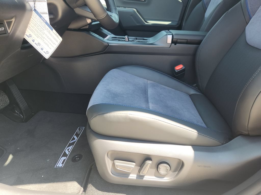 New 2026 Toyota RAV4 XSE AWD/4WD image 18