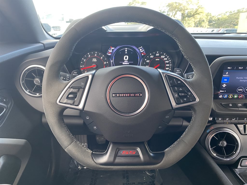 Used 2020 Chevrolet Camaro SS RWD image 10