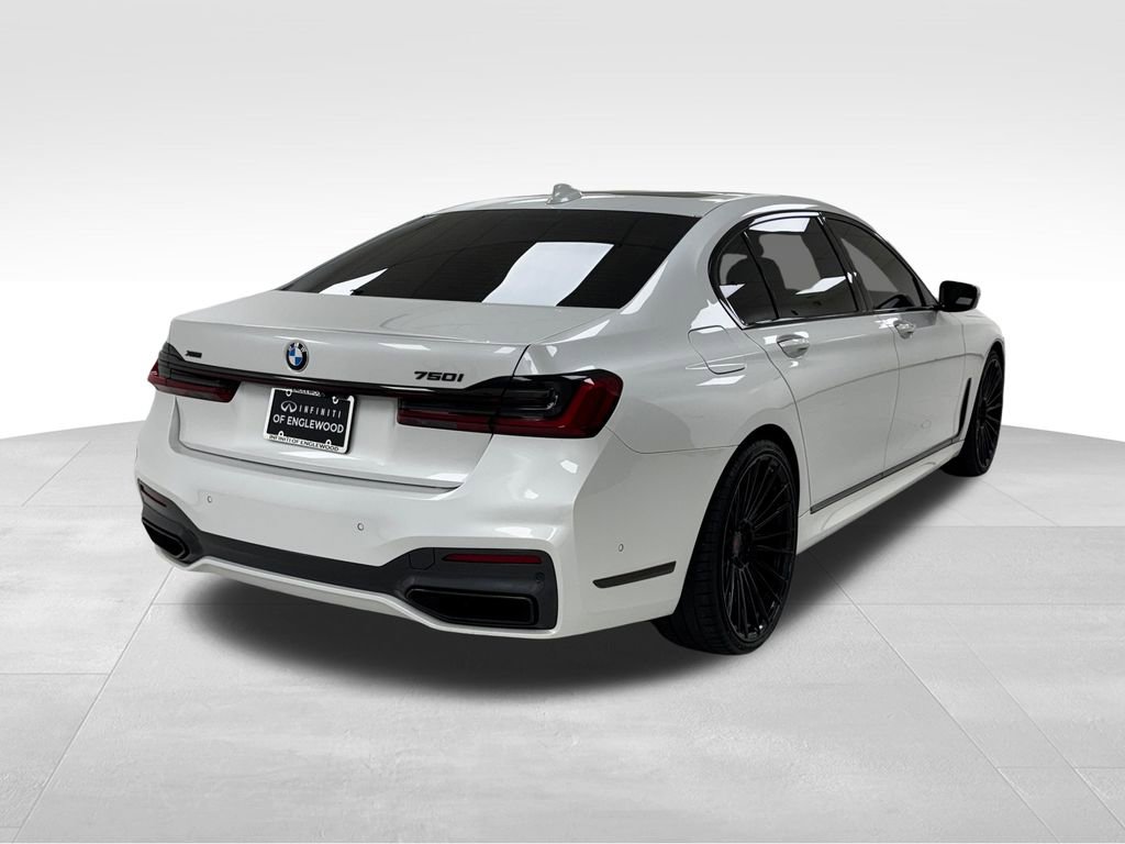 Used 2022 BMW 750i xDrive w/ Autobahn Package image 7