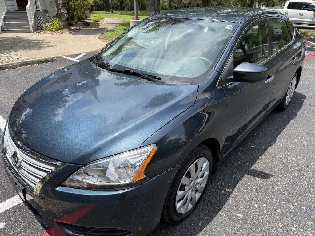 Used 2013 Nissan Sentra SV FWD image 2