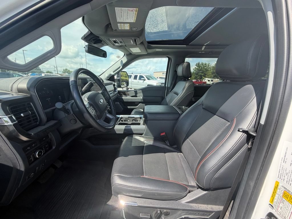 Used 2024 Ford F250 Lariat w/ Lariat Ultimate Package AWD/4WD image 3