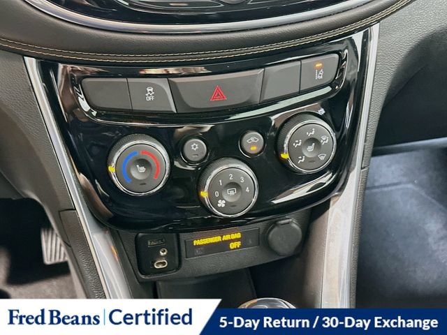 Used 2017 Chevrolet Trax Premier w/ Driver Confidence II Package AWD/4WD image 25