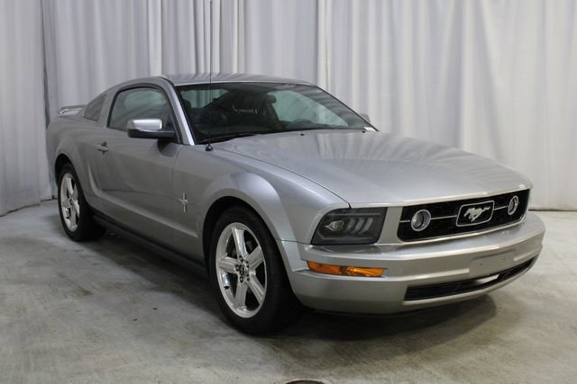 Used 2008 Ford Mustang Deluxe image 36