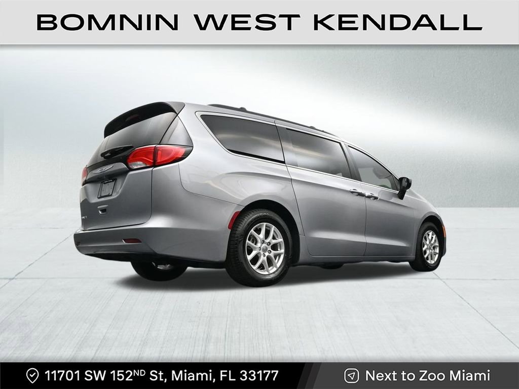 Used 2020 Chrysler Voyager Lxi image 24