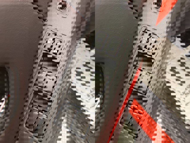 Used 2025 Nissan Frontier Pro-X w/ Pro Convenience Package image 26