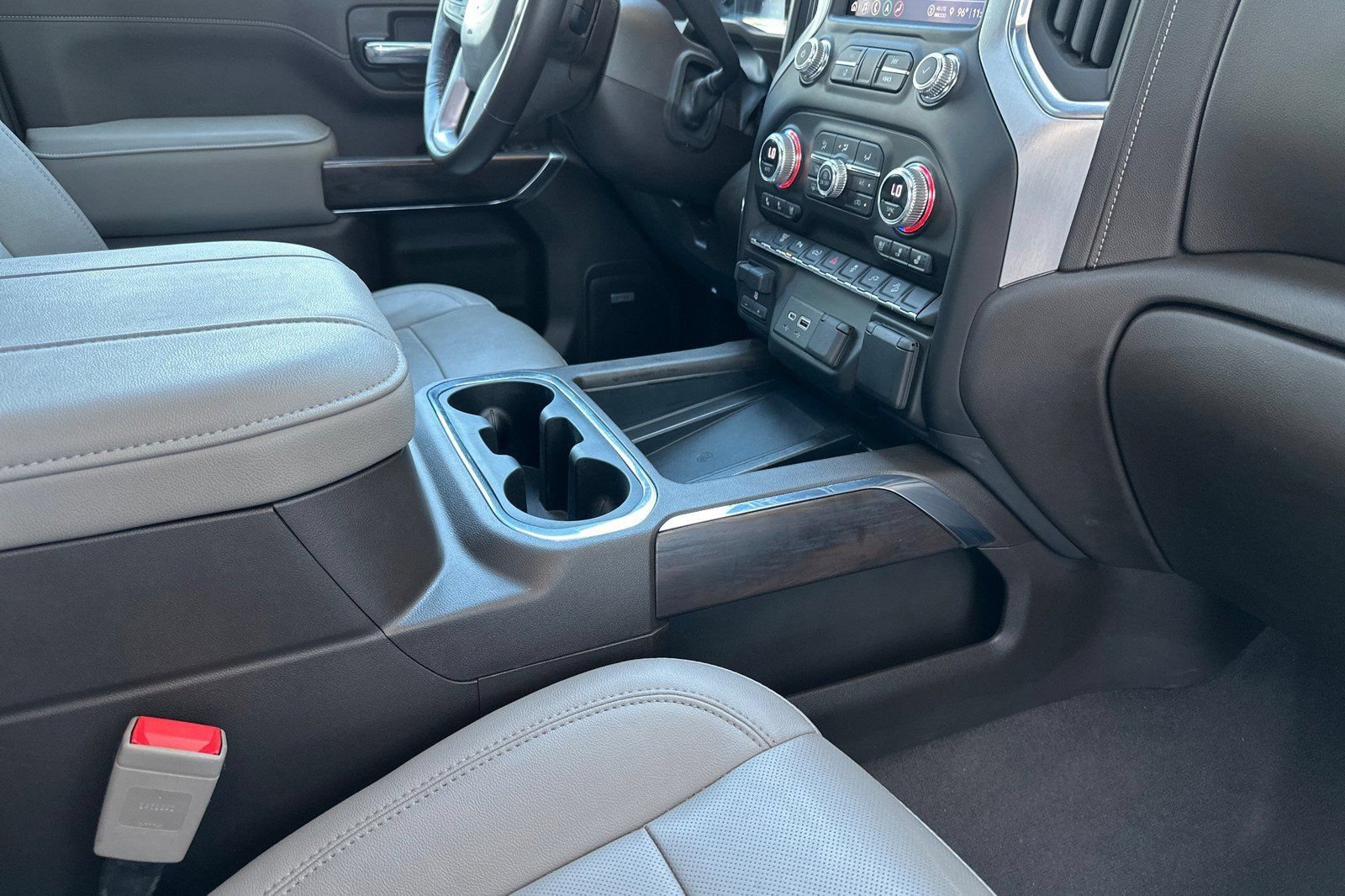 Certified 2026 GMC Yukon Denali Ultimate AWD/4WD image 22