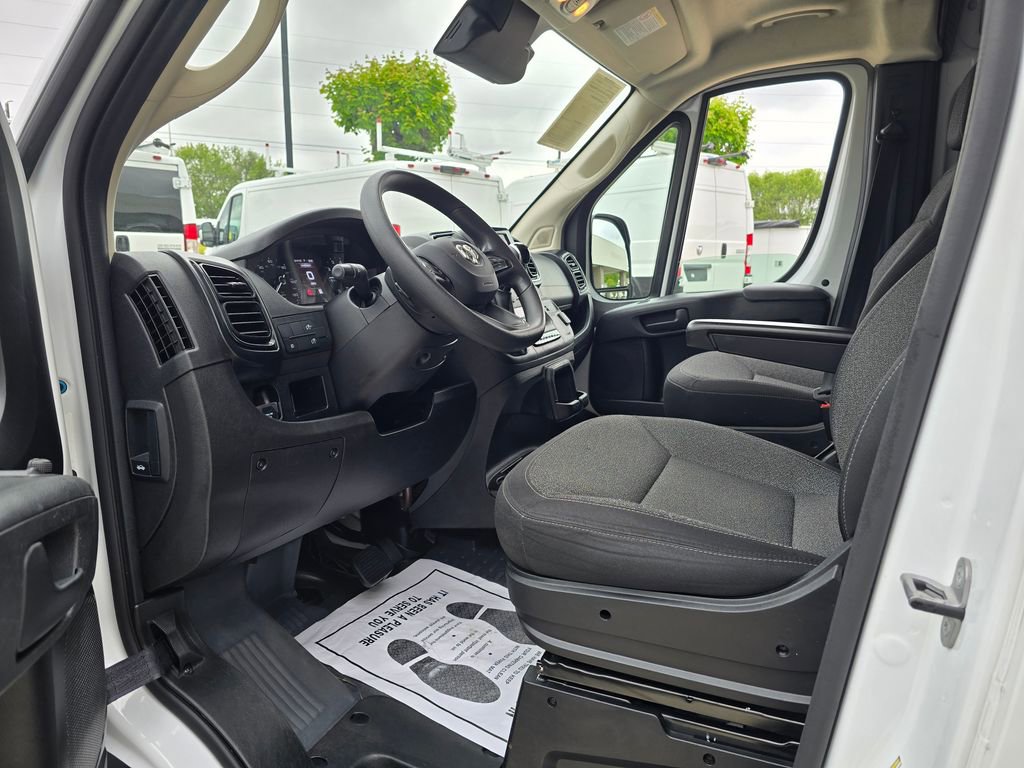 Used 2025 RAM ProMaster 2500 w/ Convenience Group FWD image 28