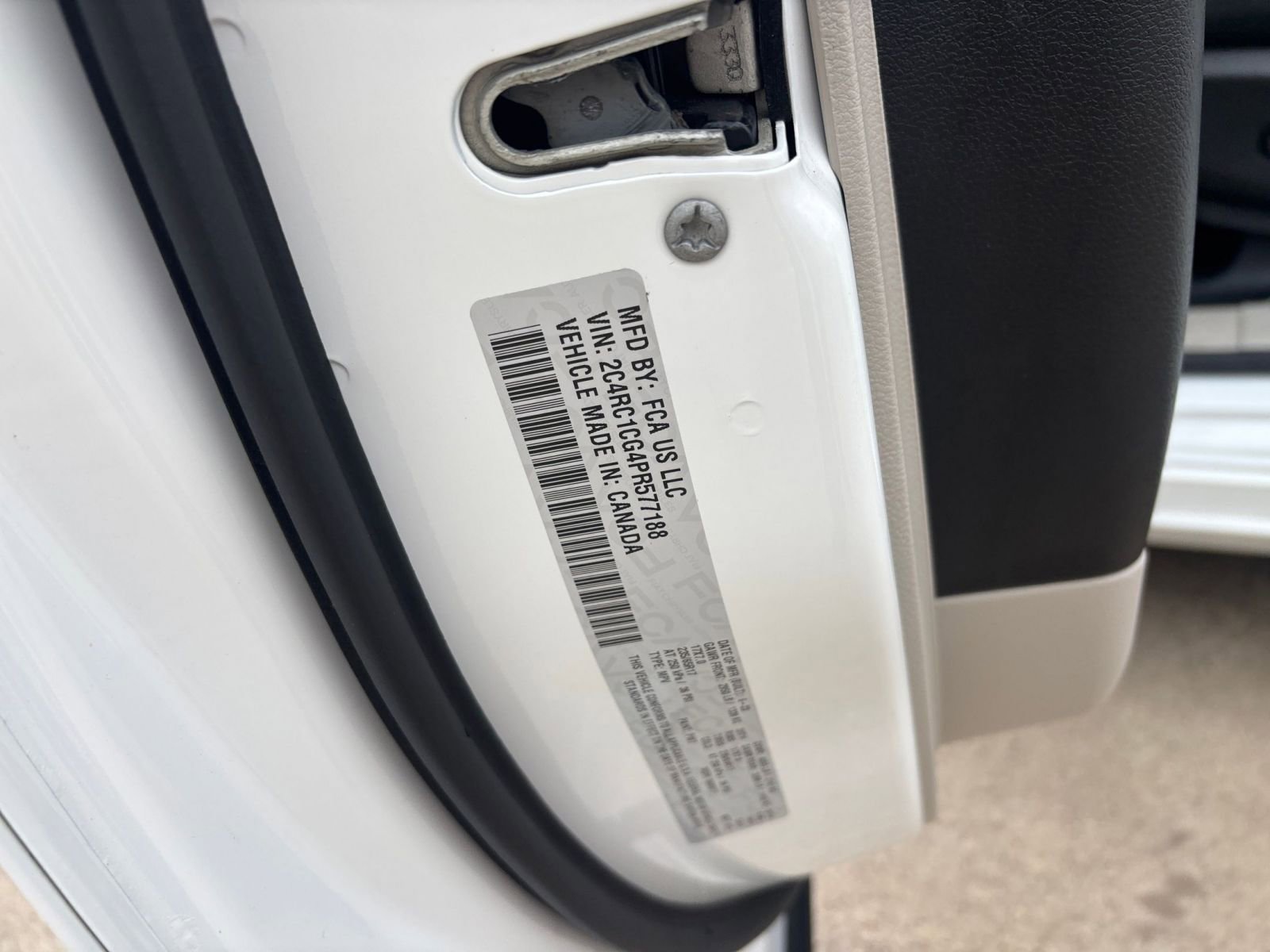 Used 2023 Chrysler Voyager LX image 32