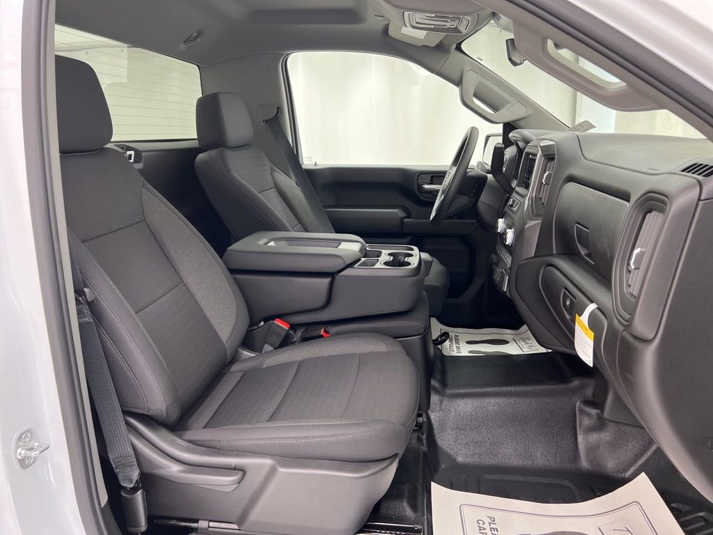 New 2025 GMC Sierra 2500 Pro w/ Convenience Package image 9