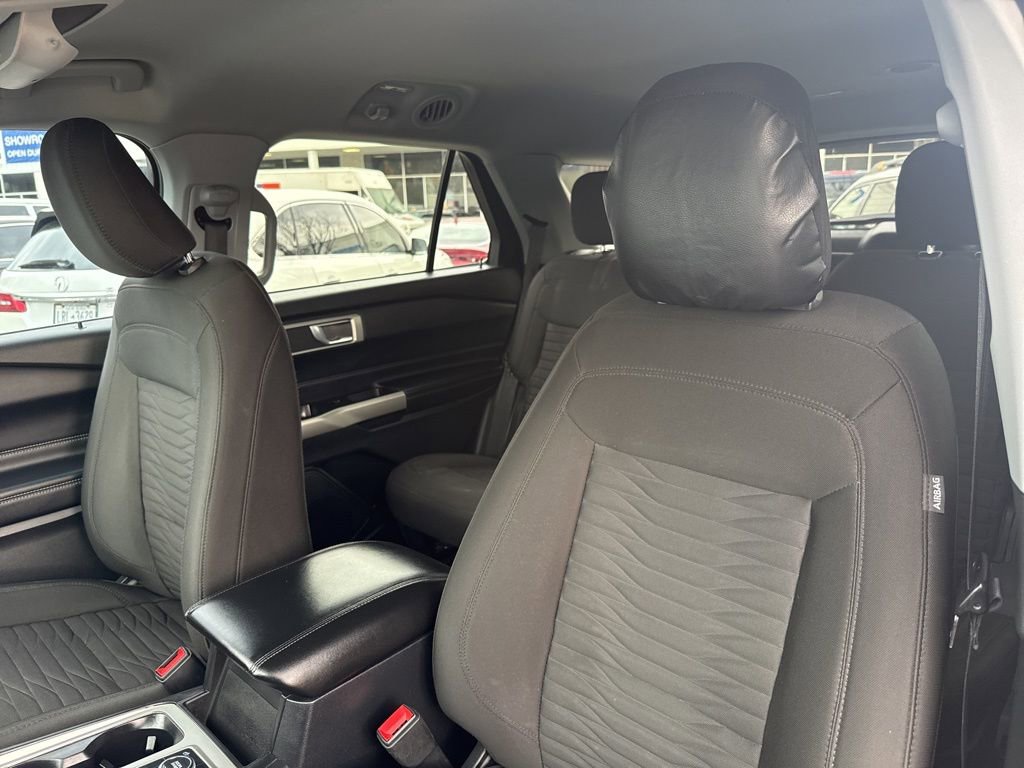Used 2021 Ford Explorer XLT image 21
