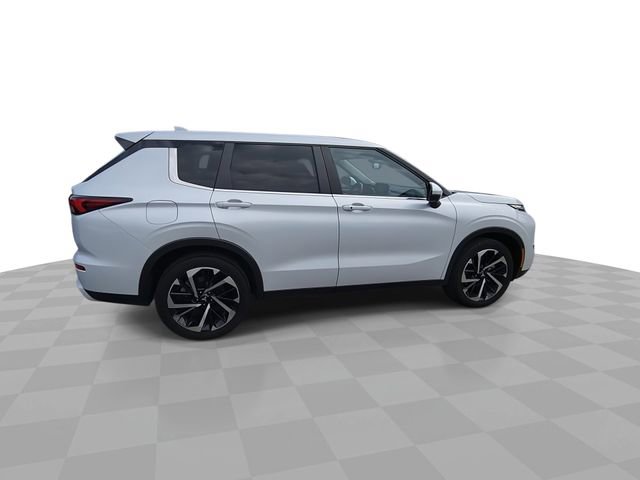Used 2024 Mitsubishi Outlander SE FWD image 9