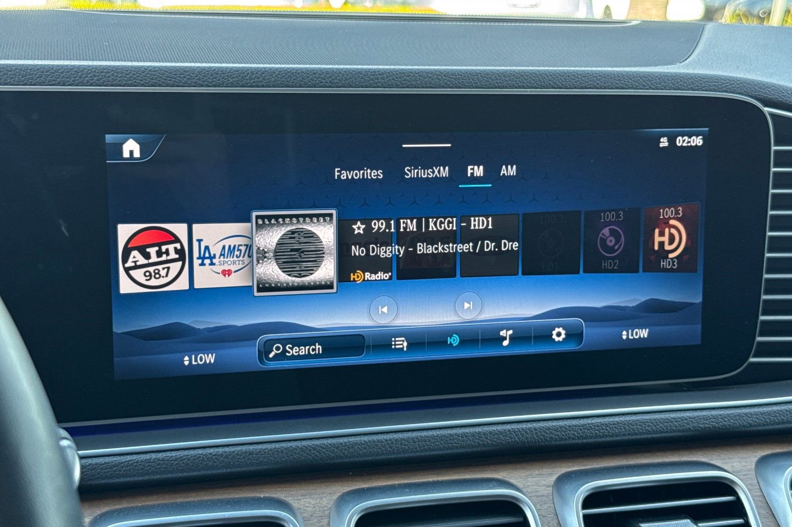 Certified 2025 Mercedes-Benz GLE 450 4MATIC image 22