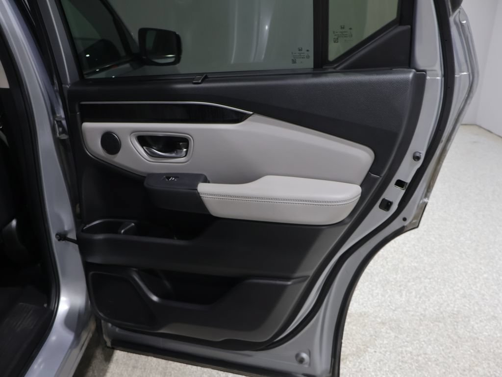 Used 2023 Honda Pilot Elite image 21