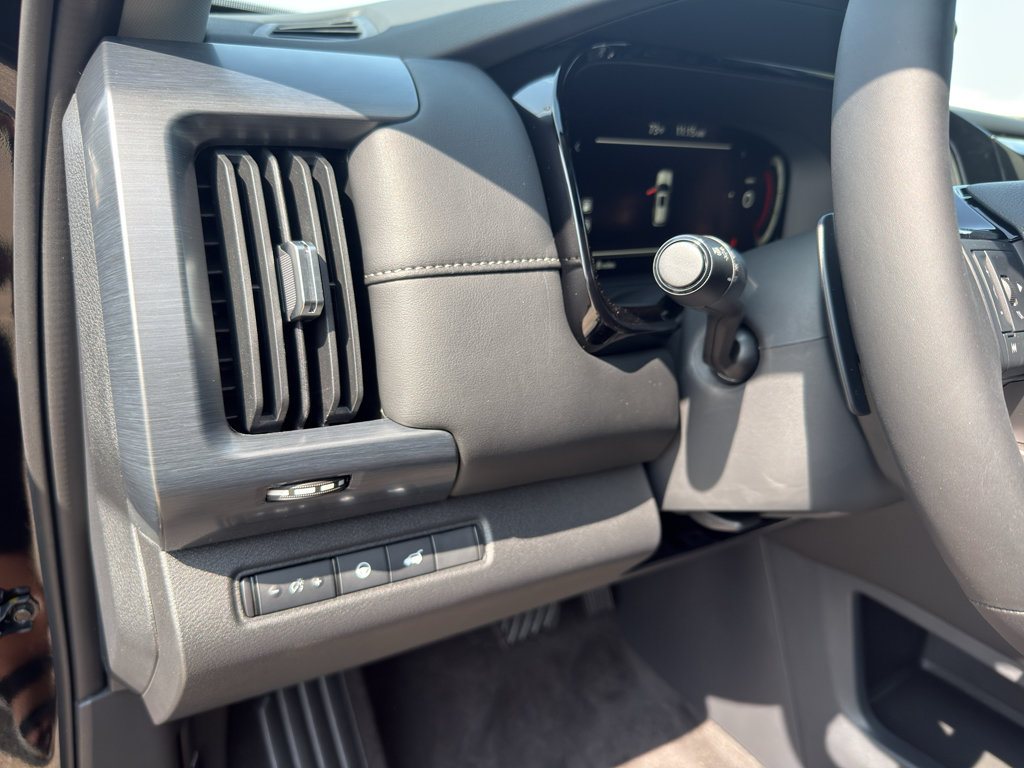 New 2026 Nissan Pathfinder SL AWD/4WD image 14