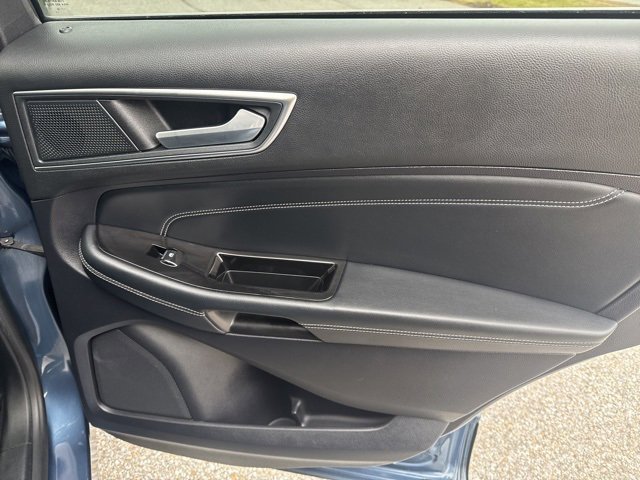 Used 2019 Ford Edge Titanium w/ Equipment Group 301A image 23