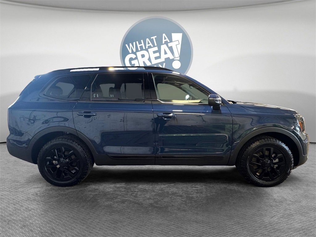 Certified 2025 Kia Telluride AWD image 2