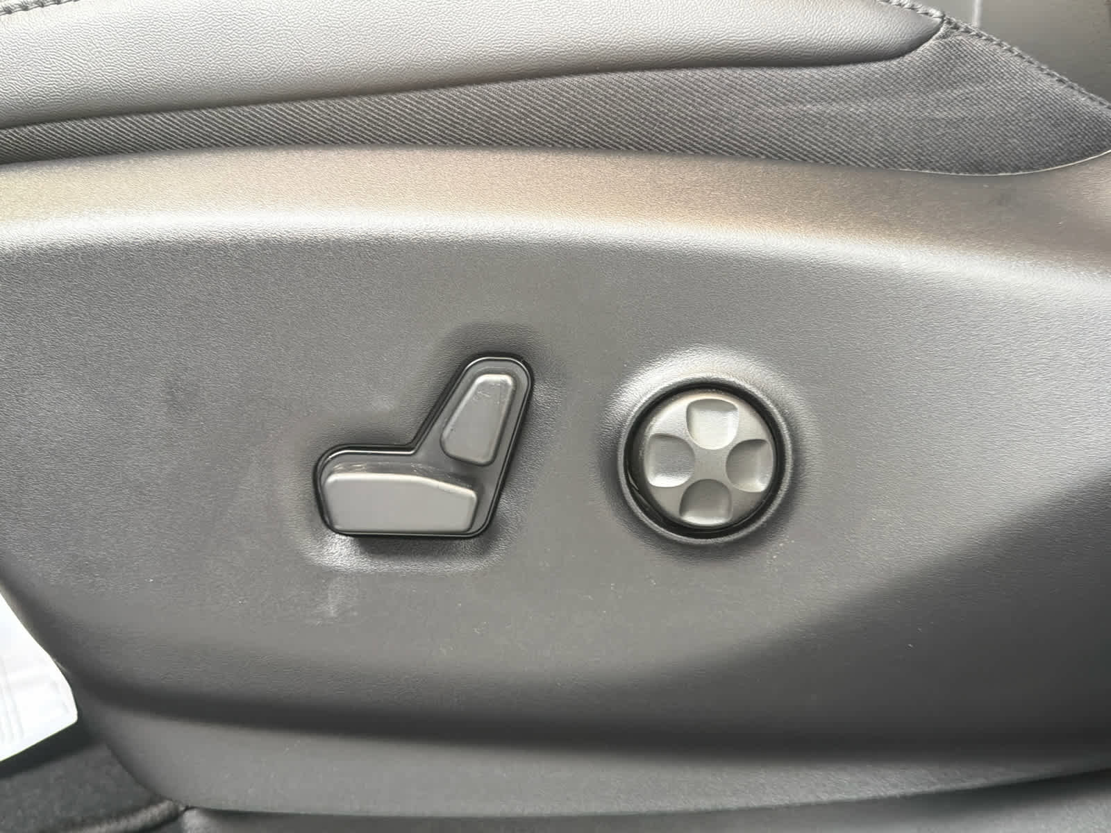 New 2026 Chrysler Pacifica Select image 20