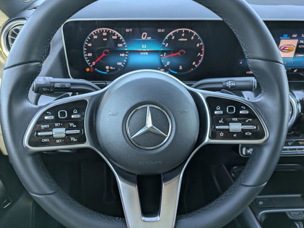 Used 2021 Mercedes-Benz GLA 250 w/ Premium Package image 19