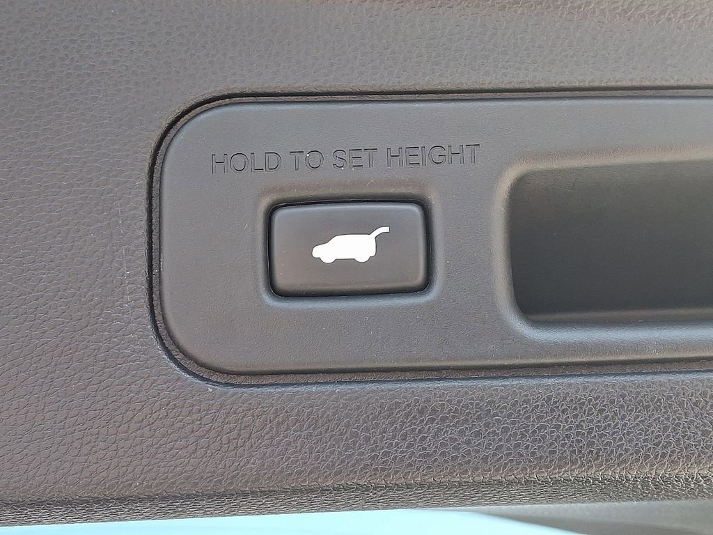 Used 2023 Acura MDX SH-AWD w/ Technology Package image 29