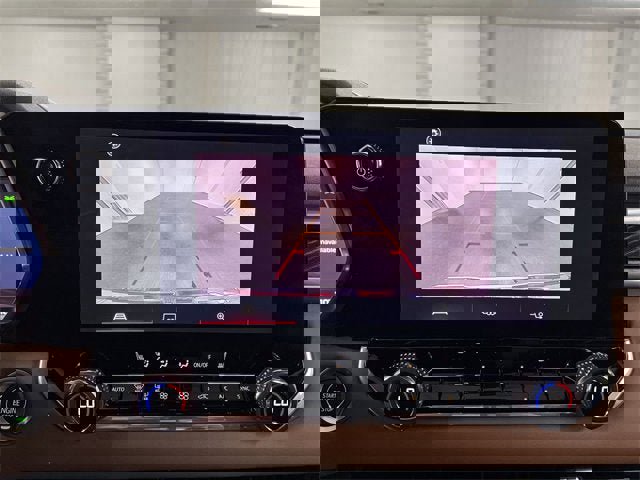 Certified 2024 GMC Canyon AT4 image 14