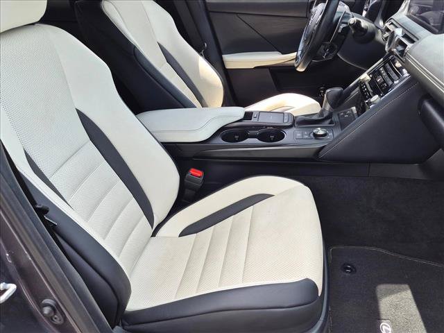 Used 2022 Lexus IS 350 F Sport RWD image 20