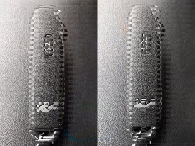 Used 2023 Kia Seltos S image 35