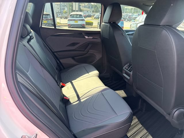 New 2026 Volkswagen Tiguan SE R-Line AWD/4WD image 11