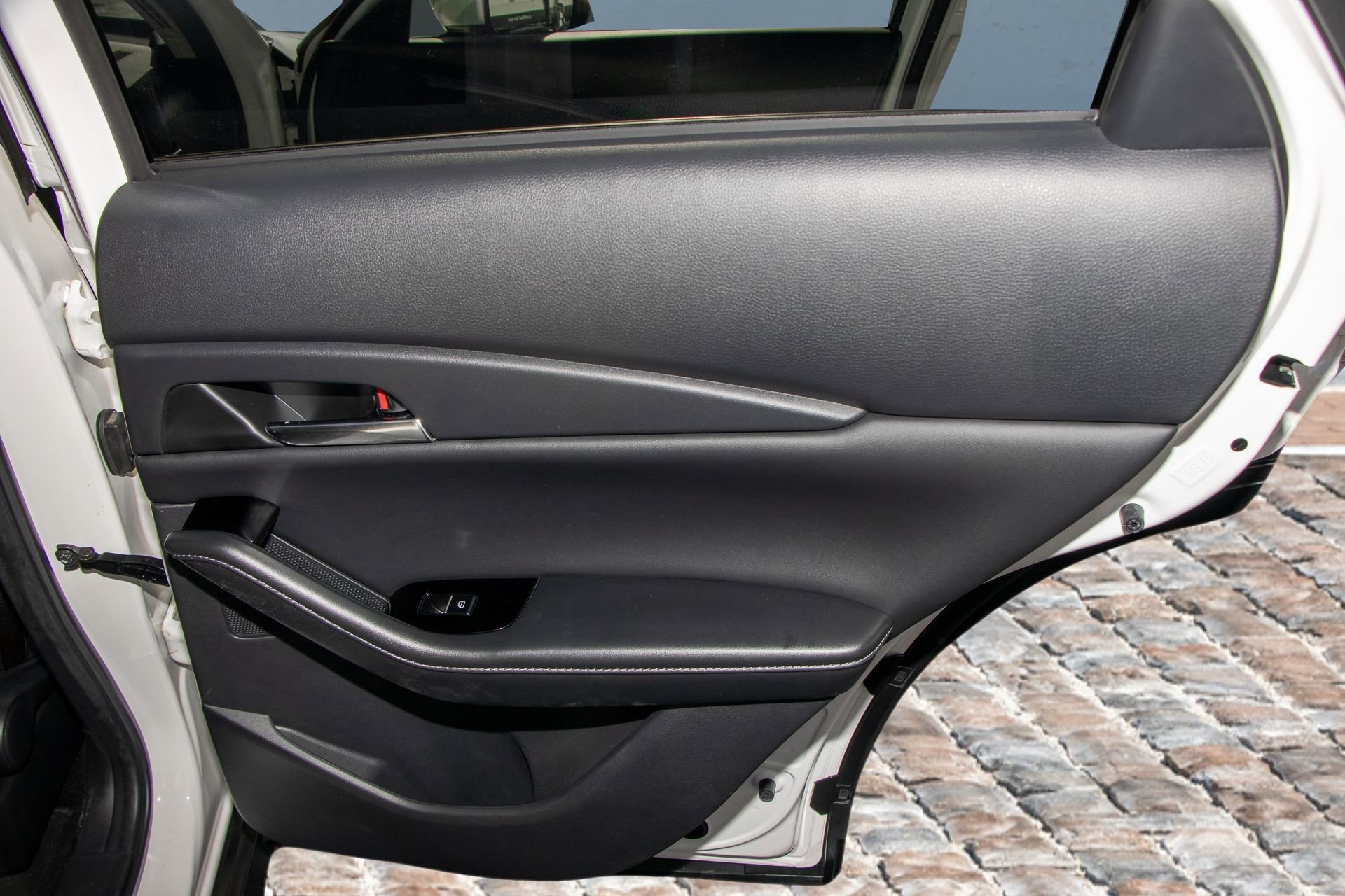 Used 2025 MAZDA CX-30 AWD 2.5 S w/ Preferred Package image 17