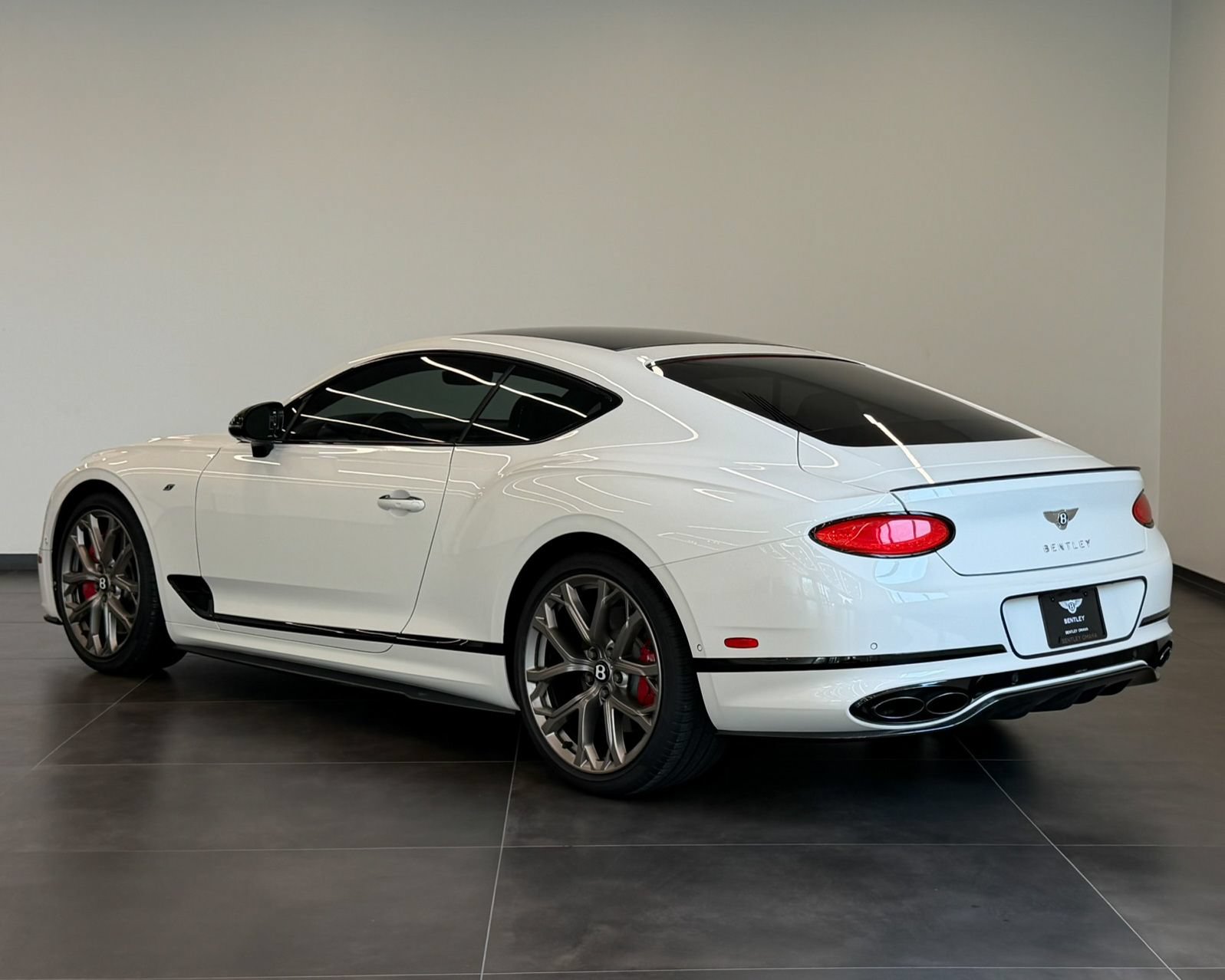 Used 2023 Bentley Continental GT S AWD/4WD image 3