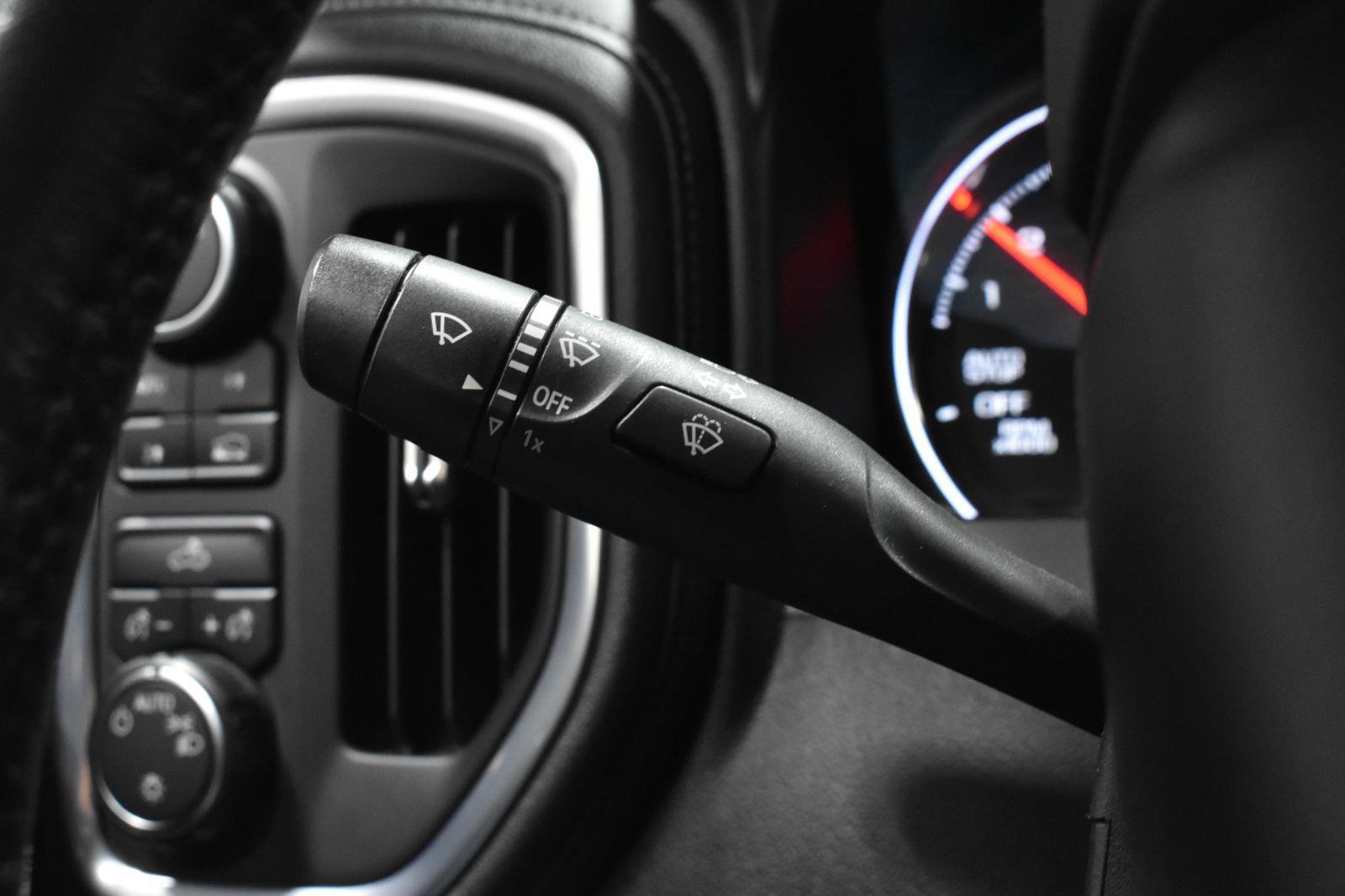 Used 2021 Chevrolet Silverado 1500 LT image 12