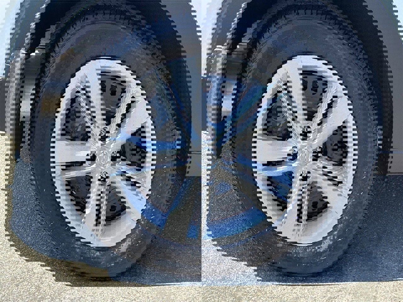 New 2025 Nissan Kicks Play S image 7