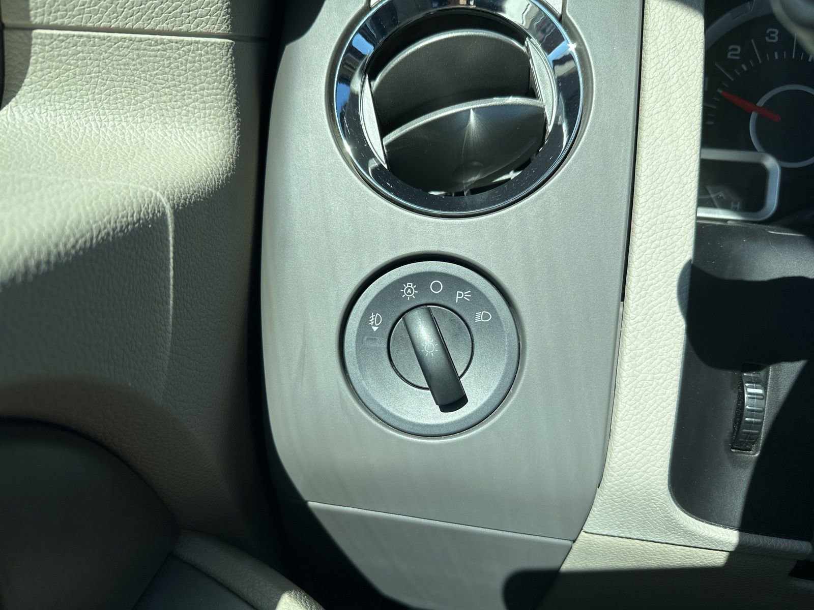 Used 2014 Ford Expedition EL XL image 9