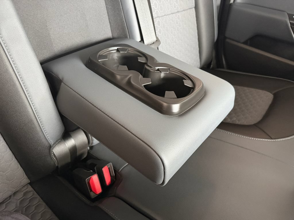 Used 2016 Chevrolet Colorado Z71 AWD/4WD image 40