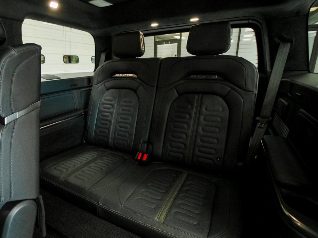 Used 2023 Rivian R1S Adventure AWD/4WD image 27
