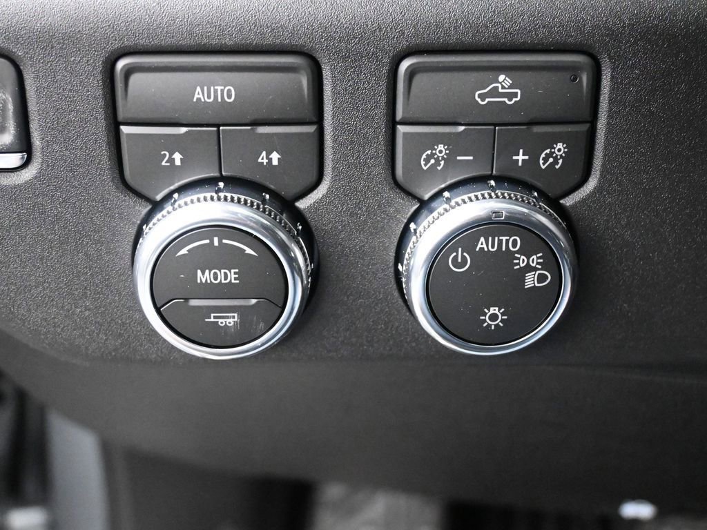 New 2026 GMC Sierra 1500 SLE w/ Preferred Package image 32